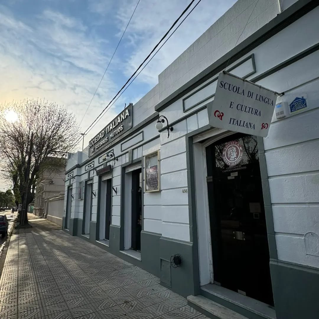 Exterior del Cine Italo